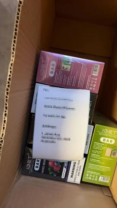 Discreet IGET delivery parcel opened by an Australian customer